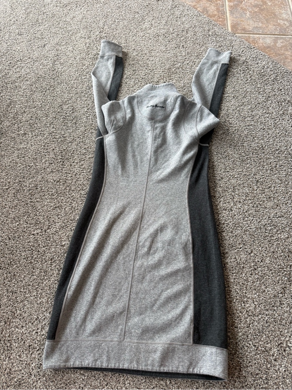 Tommy Bahama reversible Grey Long-Sleeve Quarter-Zip Dress with Black Panels - Picture 7 of 8